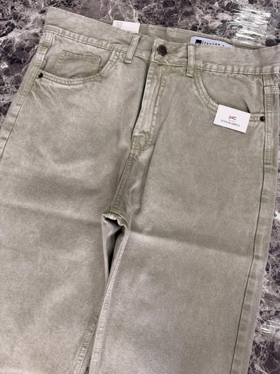 JEAN MOM FIT DENIM COLORS