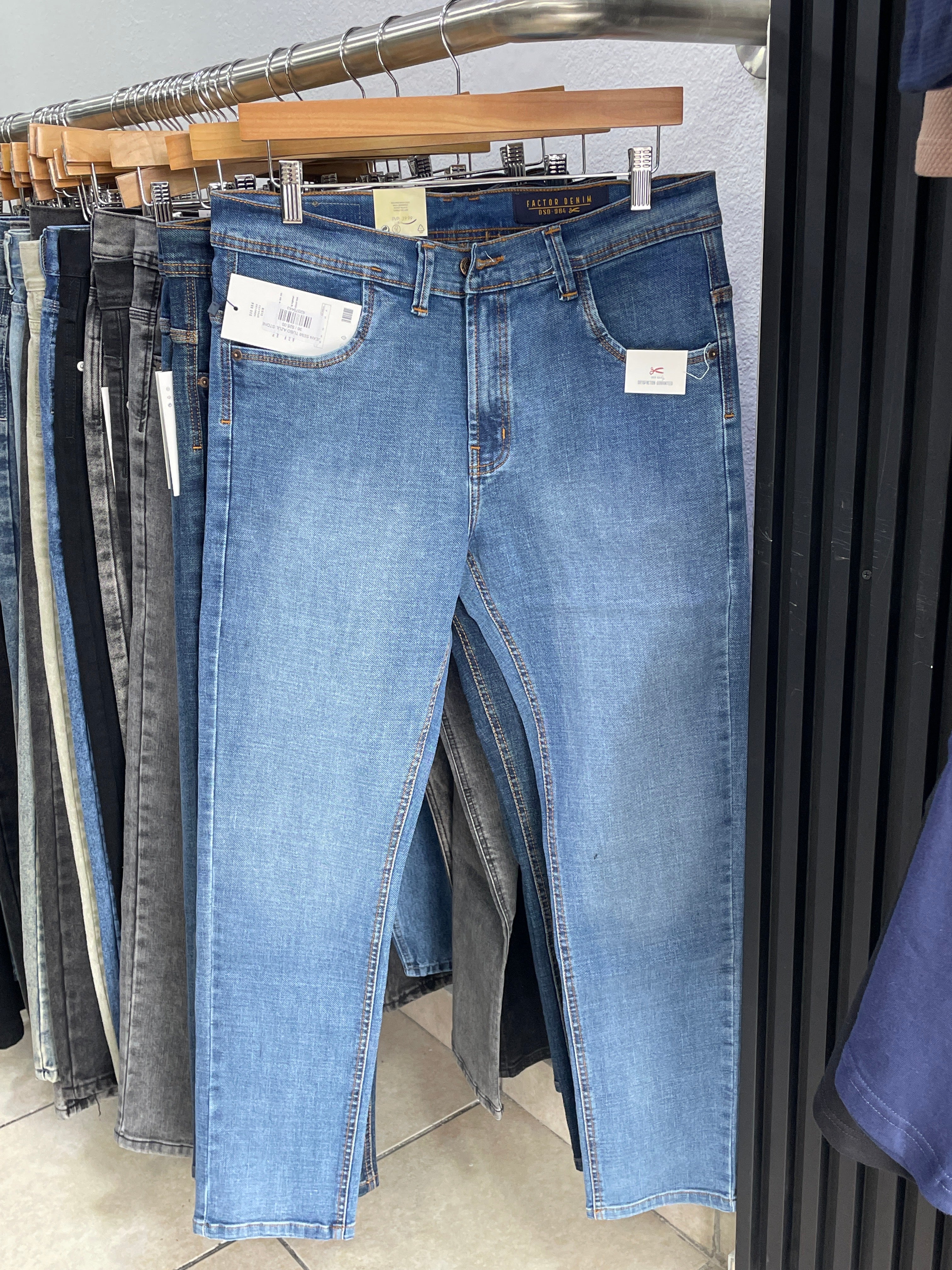 JEAN SEMI TUBO AZUL STONE