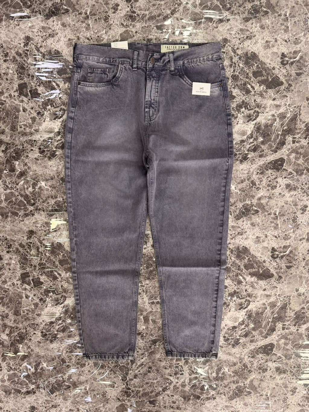 JEAN MOM FIT DENIM COLORS