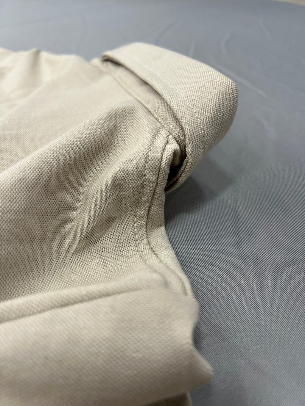 CAMISETA POLO ESTÁNDAR PRM BEIGE