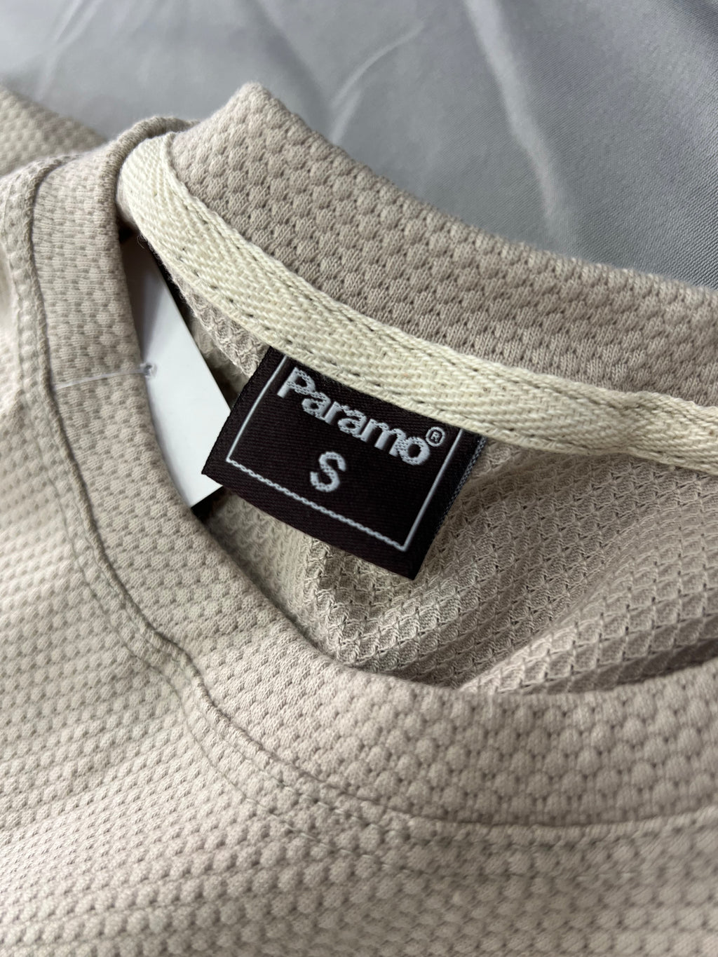 CAMISETA MANGA LARGA ESTÁNDAR PRM BEIGE