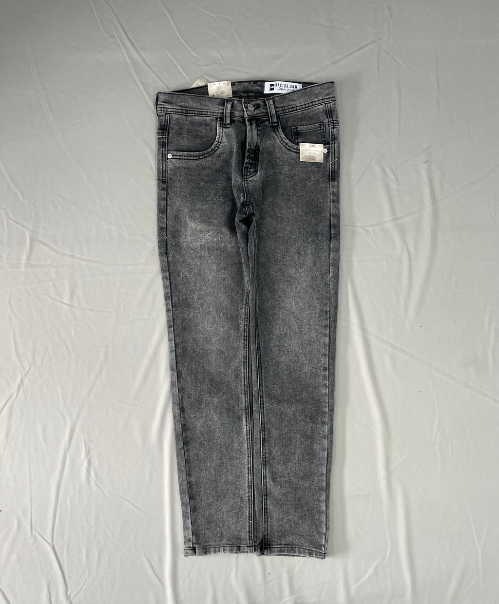 JEAN SEMI TUBO BZ GRIS