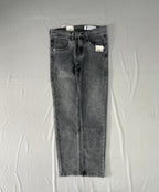 JEAN SEMI TUBO BZ GRIS