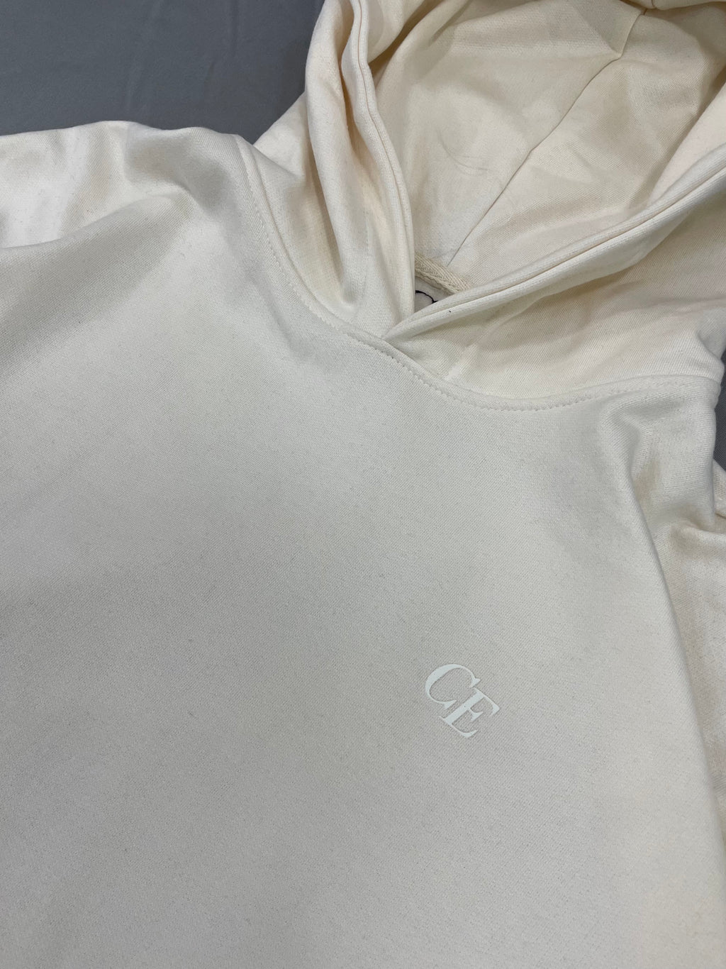 SUDADERA OVERSIZE CE BEIGE