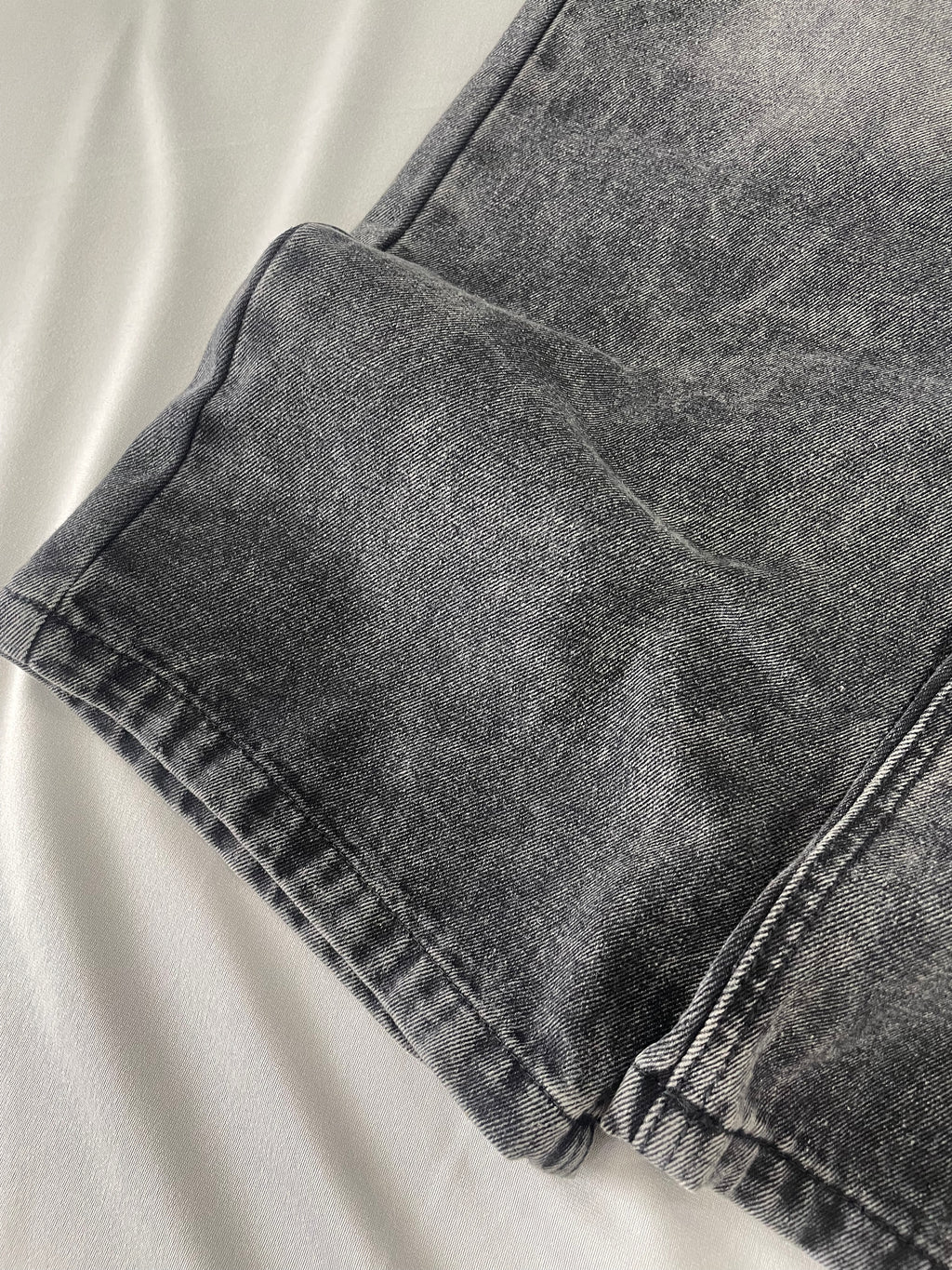 JEAN BAGGY OG PLOMO