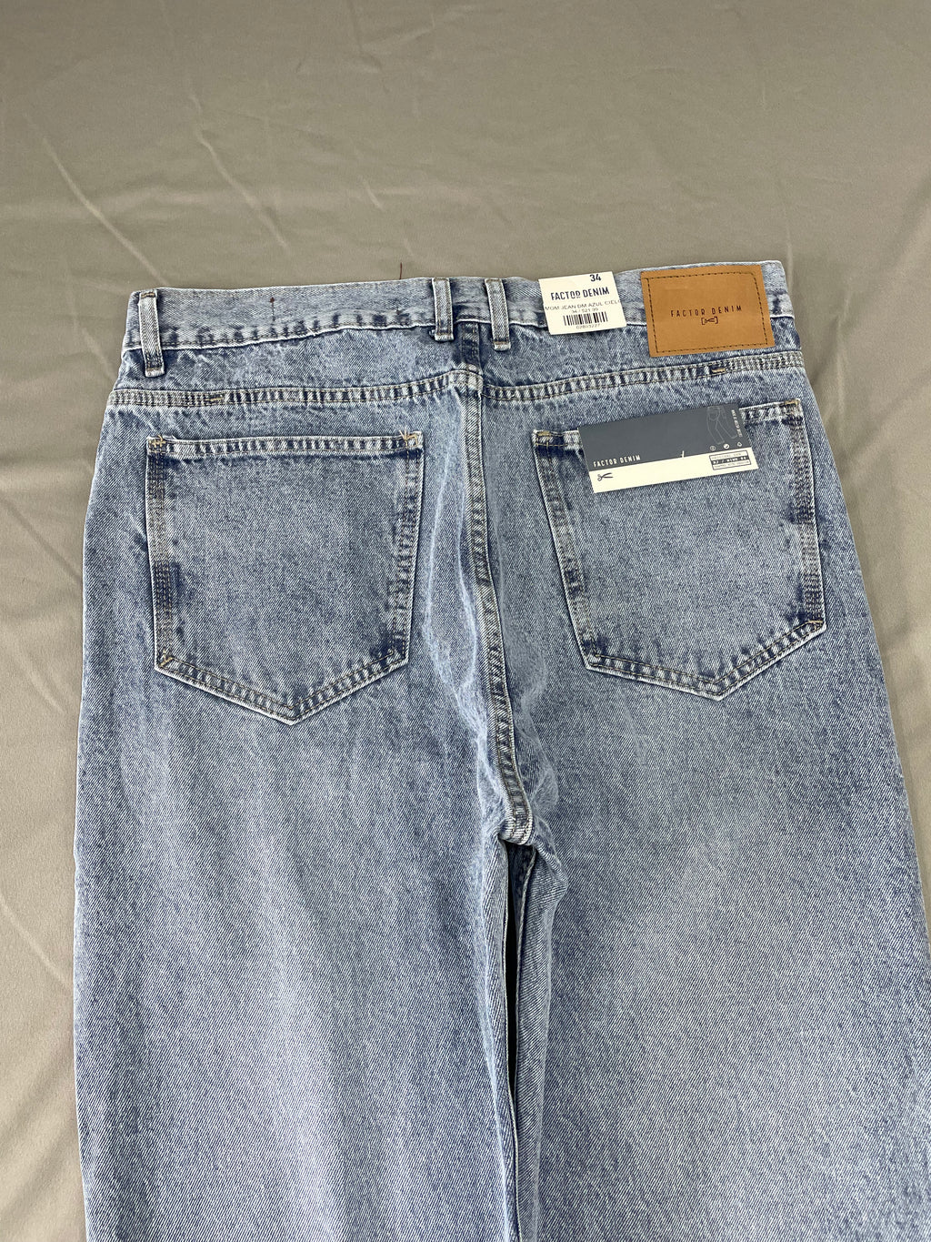 MOM JEAN DM AZUL CIELO