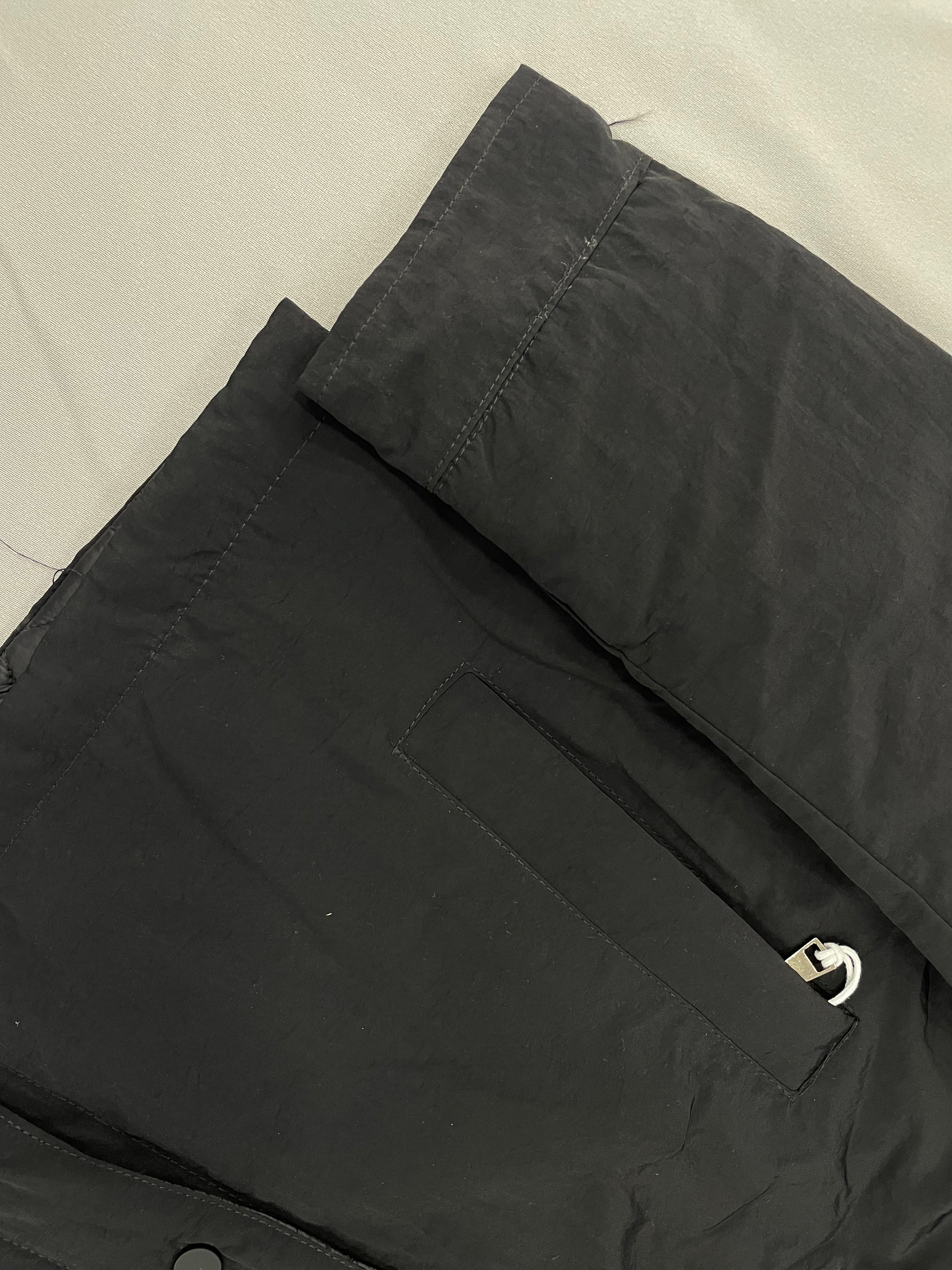 CHOMPA VS HOMBRE NEGRA