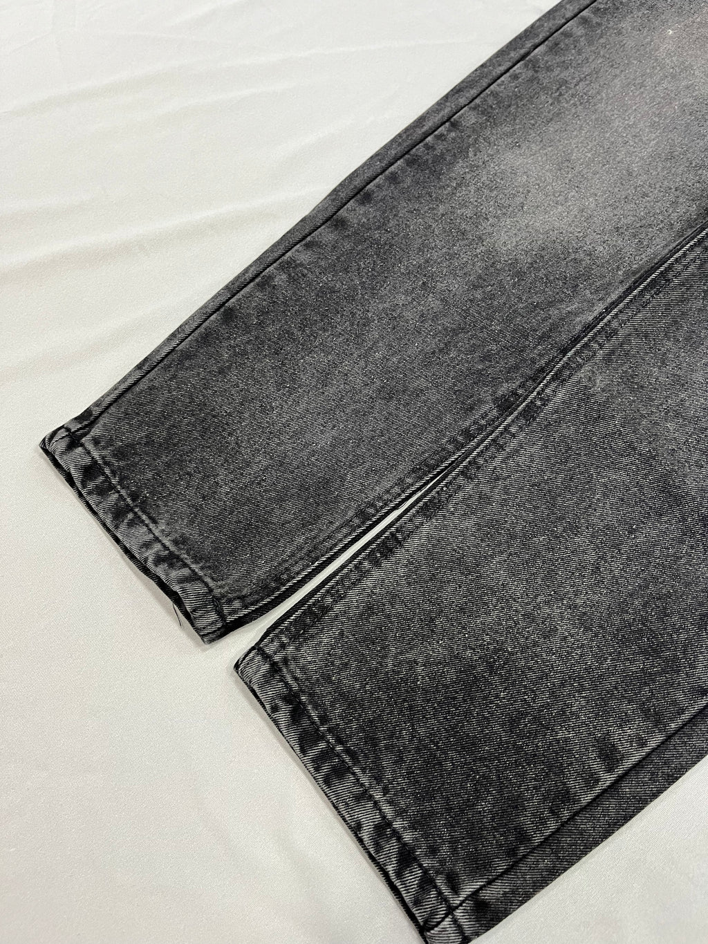 MOM JEAN DM GRIS OSCURO