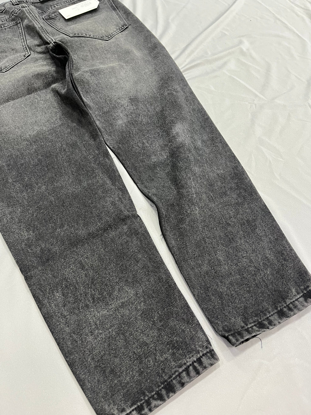 MOM JEAN DM GRIS OSCURO
