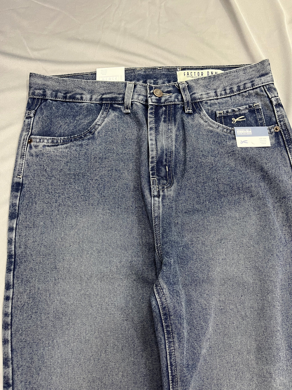 MOM JEAN DM AZUL PETRÓLEO