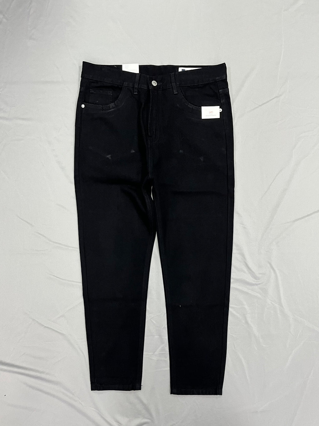 MOM JEAN DM NEGRO COMPLETO