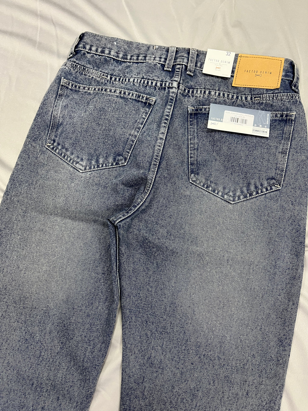 MOM JEAN DM AZUL PETRÓLEO