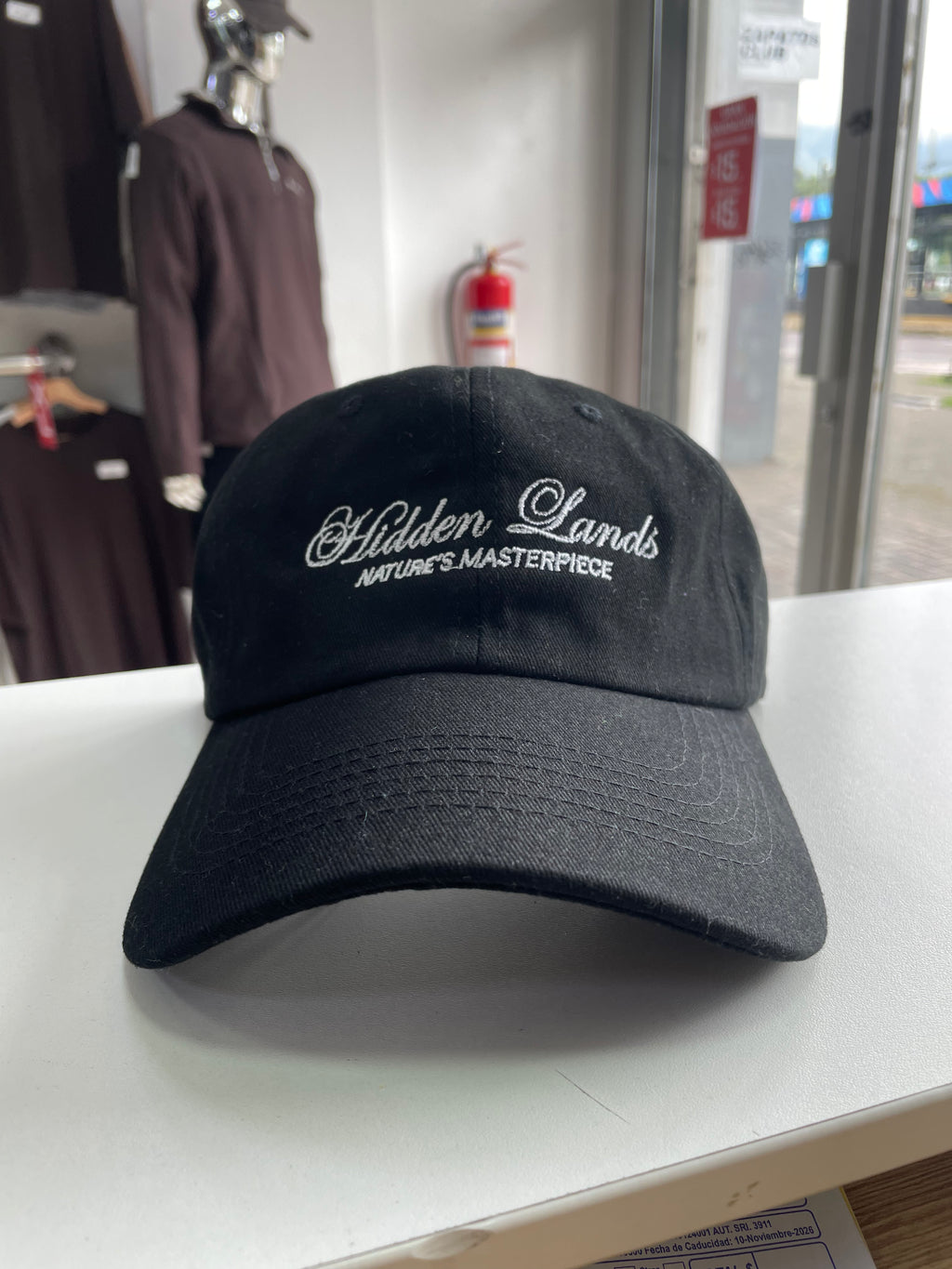 GORRA “HIDDEN LANDS NATURE’S MASTERPIECE”