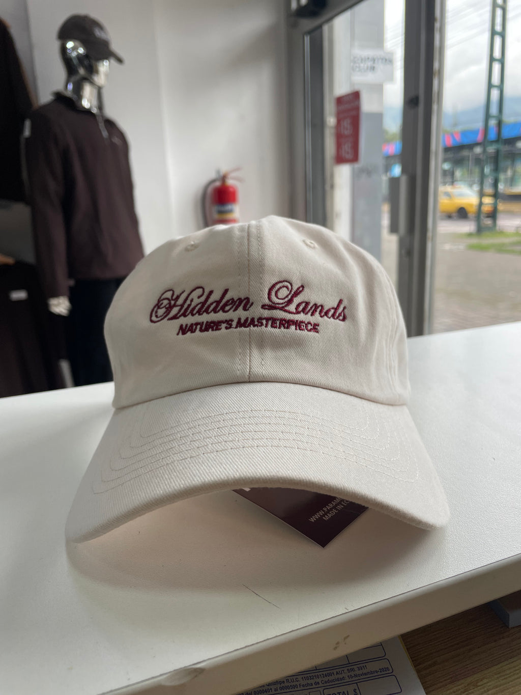 GORRA “HIDDEN LANDS NATURE’S MASTERPIECE”