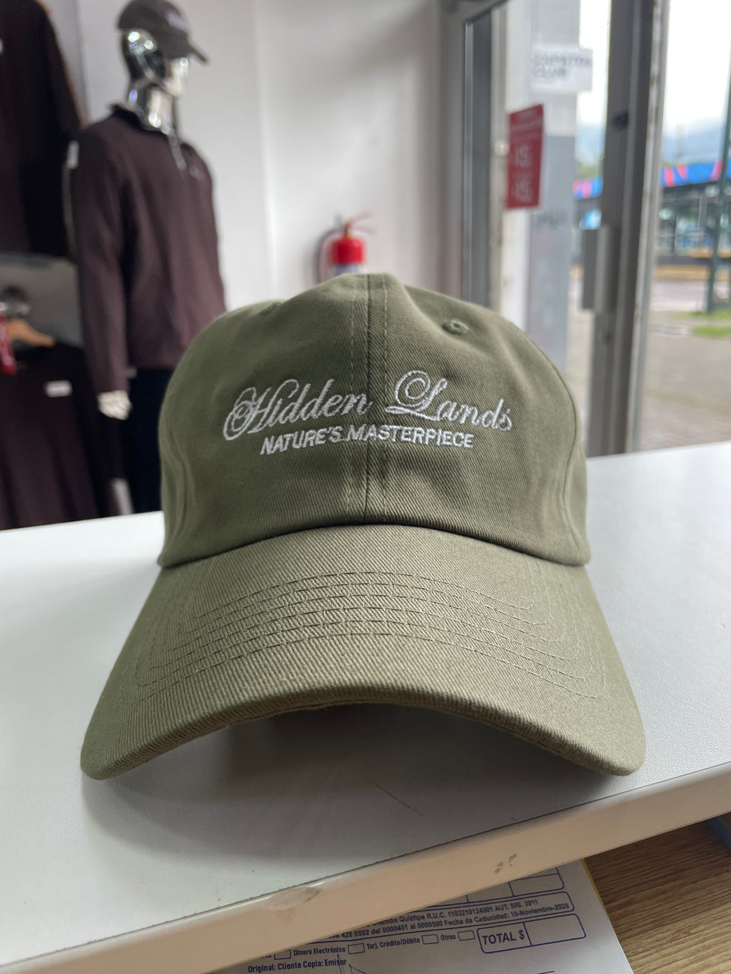 GORRA “HIDDEN LANDS NATURE’S MASTERPIECE”