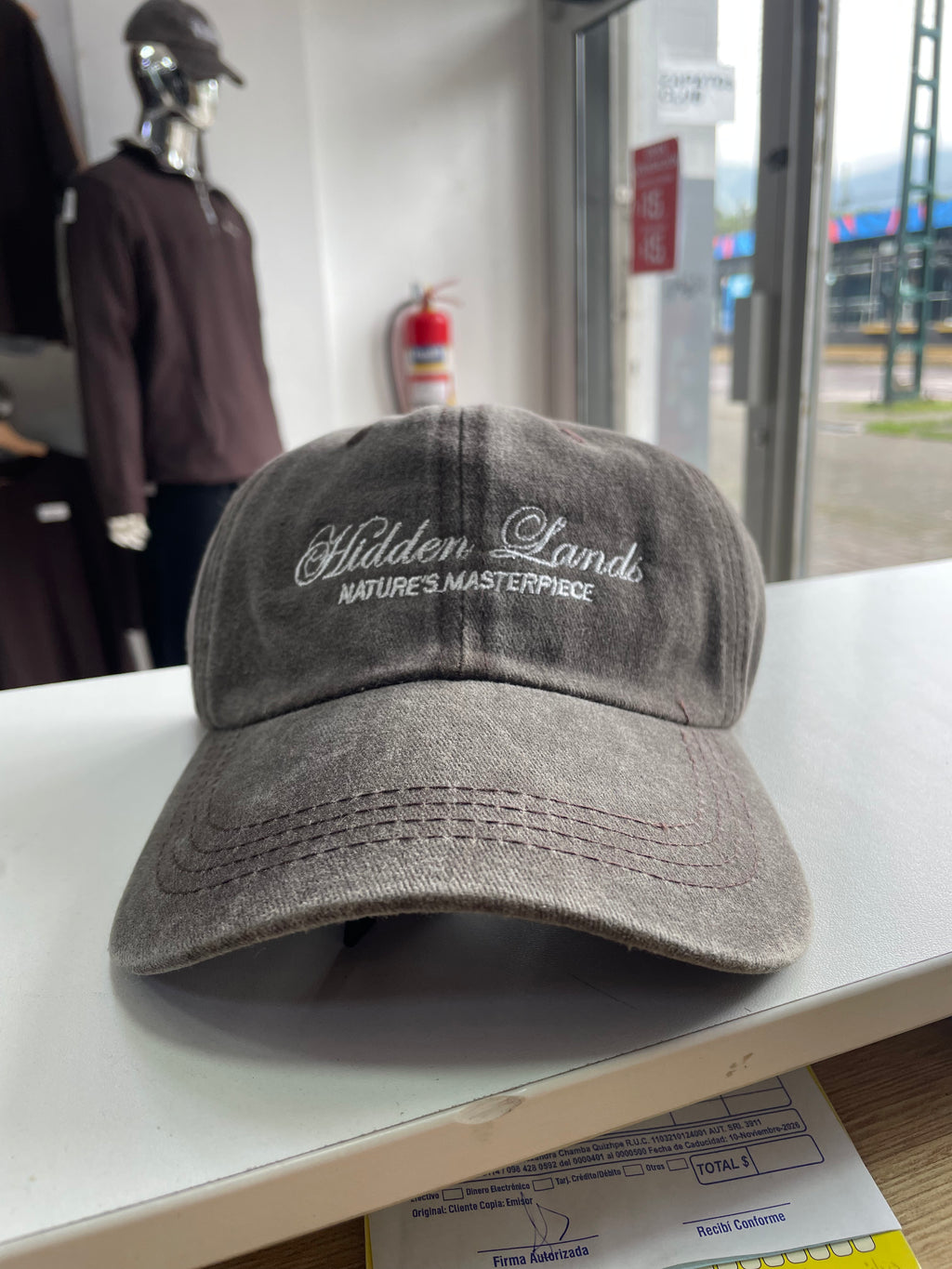 GORRA “HIDDEN LANDS NATURE’S MASTERPIECE”